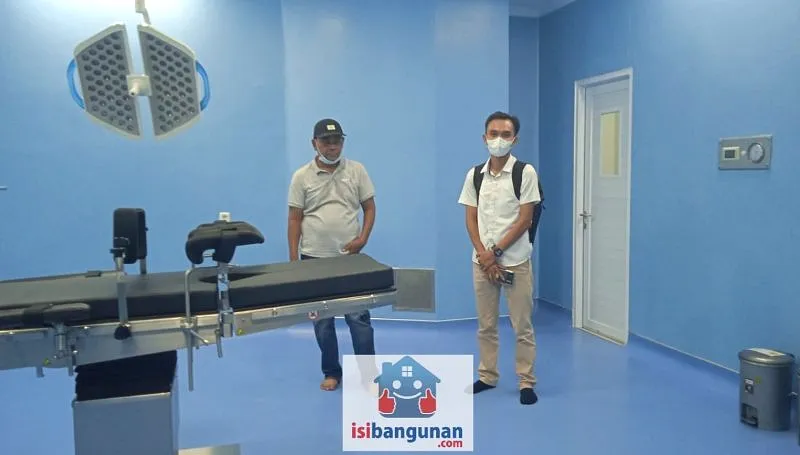 Ruang Operasi & Lab